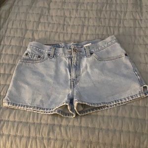Vintage Whitewash Levi Shorts